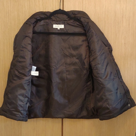 PETITE Dark BRN Slvless Puffer Vest SZ PXL By Jones New York - Picture 7 of 11